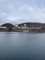 Spitzbergen - vorbei an der rusischen Siedlung Barentsburg 