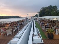 Arles - zwei AROSA -Schiffe liegen im Doppelpack