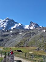 231 Zermatt - Station Schwarzsee mit Breithorn und Kleinen Matterhorn