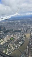 Landeanflug auf London mit Blick auf die Themse-Brücken