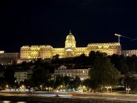 1. Tag – Abendspaziergang entlang der Donau in Budapest – Burgpalast