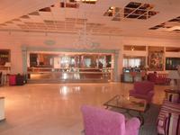 An dieser Rezeption gingen wir ebenso mehrmals am Tag vorbei