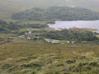 Dunlewey Church am Aussichtspunkt am Mount Errigal