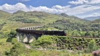 Jacobite Steam Train auf dem Glenfinnan Viaduct