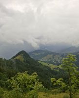 Abstieg vom Rochers-de-Naye -der Himmel lichtet sich