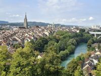 Die Are umspannt Bern