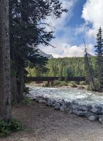 43. Mittagspause in der Ortschaft Lake Louise, Banff Nationalpark.jpg