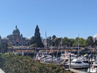 113. Hafen mit Blick auf Regierungsbebäude in Victoria, Vancouver Island.jpg