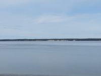 390. Aussichtspunkt in Anchorage mit Blick auf den Mt. Denali (weißer Kegel ganz in der Ferne), Alaska.jpg