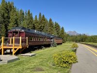 3. Tag – Banff bis Jasper – Am Bahnhof von Lake Louise