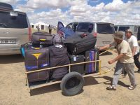 Jurtencaml Gobi Tour: Ausladen und Einckecken