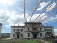 Besuch des Erdene–Zuu–Klosters mit einer buddhistischen Andacht
