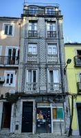 Kleines Haus mit Kacheln in Baixa