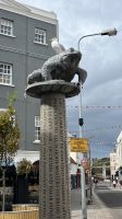 ,Denkmal in St. Helier: Die Jerseybewohner werden auch Kröten genannt