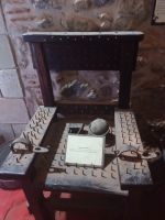 Castello di Brolo  - Ausstellung - Folterkammer - Sizilien