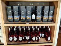 Wir decken uns ein, neuerdings ist der Pink Port sehr in Mode gekommen