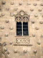 Maurischer Bögen am Casa de las Conchas in Salamanca