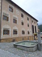 074 Engadinrundfahrt - Spaziergang durch Zuos mit typischen Engadiner Häusern ganz traditionell