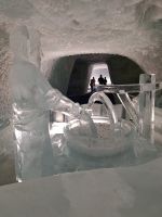 319 Auf dem Kleinen Matterhorn - Im Eispalast