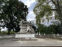Düsseldorf - Kriegerdenkmal im Hofgarten