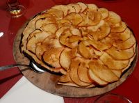 Flammkuchen mit Äpfeln