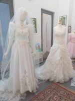 Ausstellung der Hochzeitskleider - Sinagra, Sizilien 