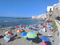 Strand und Molo di Cefalú - Sizilien