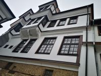 die schöne Häuser in Ohrid...