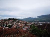 Ohrid ist eine Perle am See und am Berg 