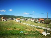 Aber auch sonst wird links und rechts der Strasse gebaut...