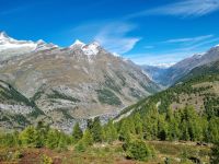 Fahrt zum Gornergrat... (Blick ins Mattertal)