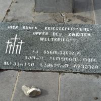 Georgien: Friedhof im Großen Kaukasus