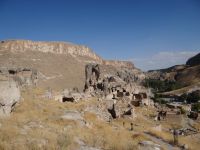 Kappadokien, im Soğanli-Tal steht ein Kirchenraum neben dem anderen.