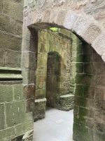 Rundreise Normandie und Bretagne: In den Tiefen von Notre-Dame-sous-Terre