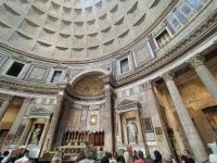 Besichtigung des Pantheons - einem zur Kirche umgenutzten antiken Tempel