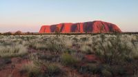 Sonnenaufgang am Uluru 
