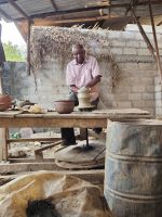 Besuch der Töpferei - Formen eines Gefäßes