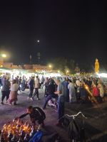 Djemaa el Fna, den Platz der Gaukler in Marrakesch