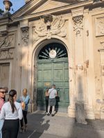 Blick durch Schlüsselloch ist eine Attraktion