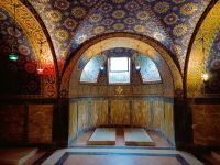 Krypta mit den Königsgräbern