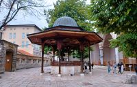 Sarajevo, Vorplatz der Moschee