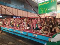 Der Grüne-Markt in Almaty, Fleischstand