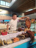 Der Grüne-Markt in Almaty, Fischstand