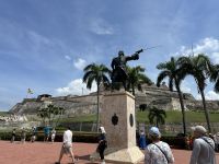 Monumento de los Zapatos Viejos