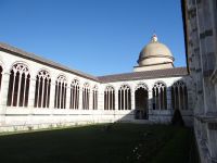 Pisa, im Campo Santo sind die Verstorbenen in Erde aus dem Heiligen Land gebettet. 