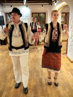 Folkloretänzer in der alten Karawanserei