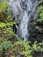 Blick in die Tiefen der Schlucht