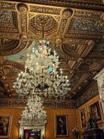 Muranoglasleuchter im Schloß Peles