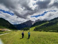 Naturpark Puez - Geisler  - Blick auf Rosengarten