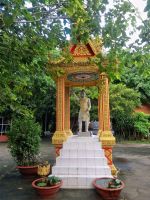 Willkommen in Kambodscha... (Statue einer Gottheit)